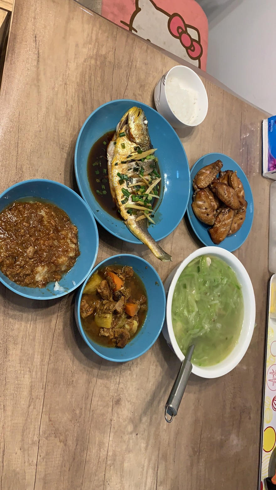 萝卜粉丝虾滑汤
