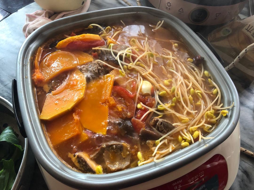 汤可以喝的微辣番茄火锅