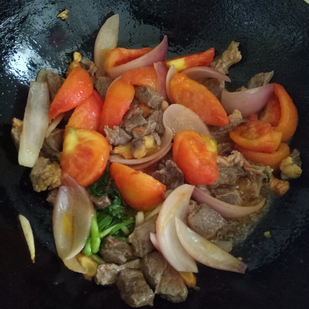 番茄牛腩(这样做牛肉不会老哦）
