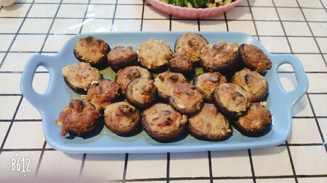 美味的肉酿香菇～～孩子爱吃的下饭菜