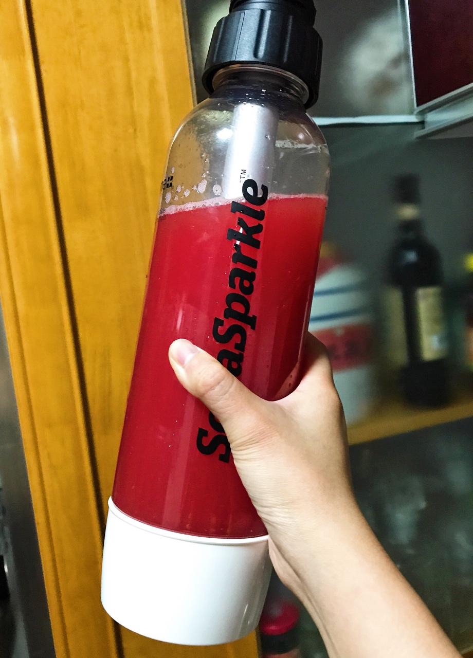 苏打气泡水的12种打开方式-妈妈再也不用担心我乱喝饮料了！