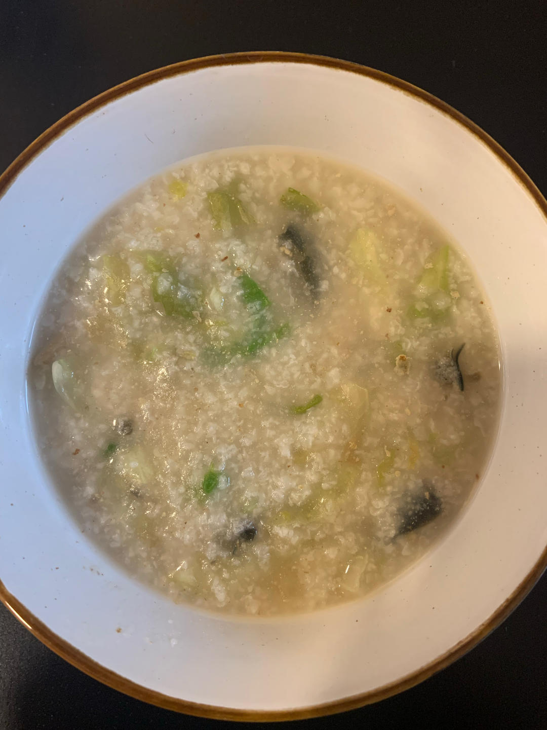 妈妈👩教我做的皮蛋瘦肉粥🥣简单快捷美味😋