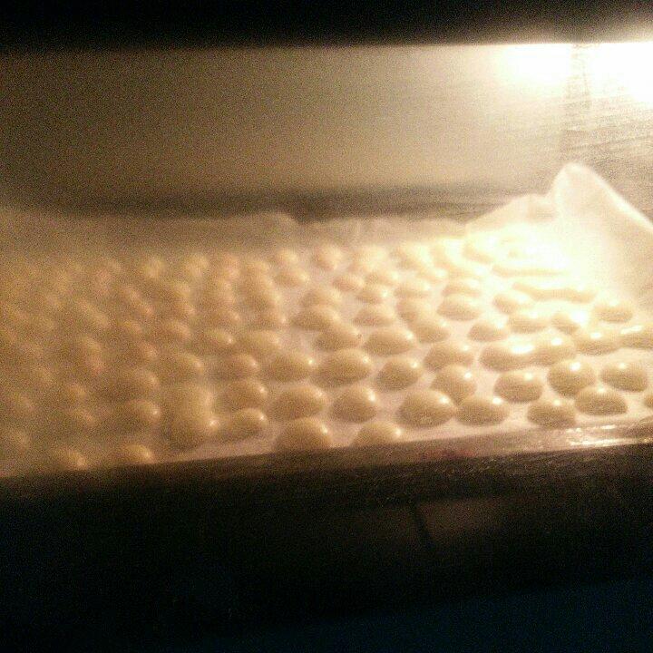 入口即化的无添加蛋黄溶豆