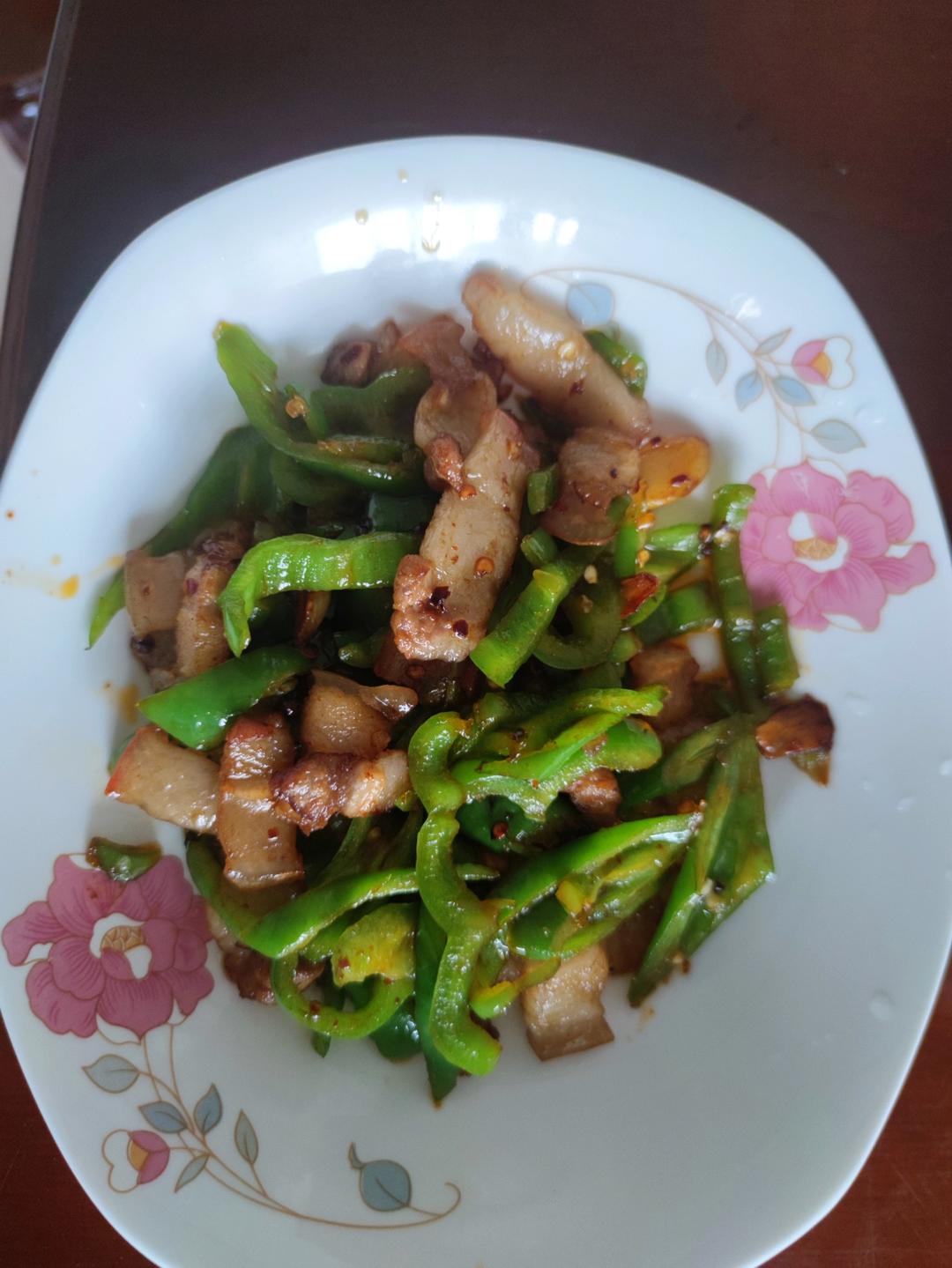 简单下饭的炒五花肉