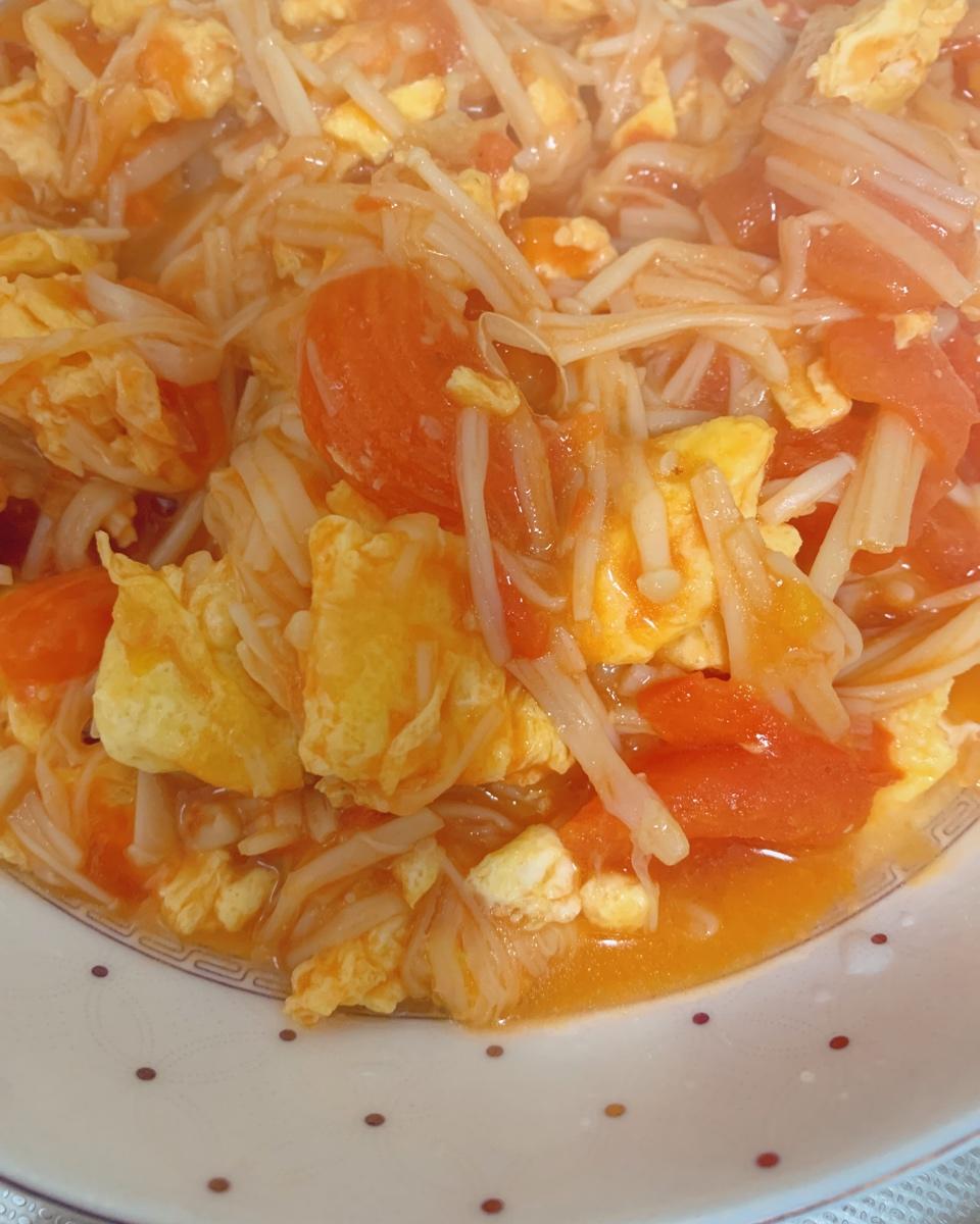 西红柿金针菇炒鸡蛋