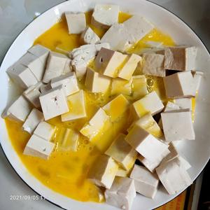豆腐炒鸡蛋的做法 步骤2