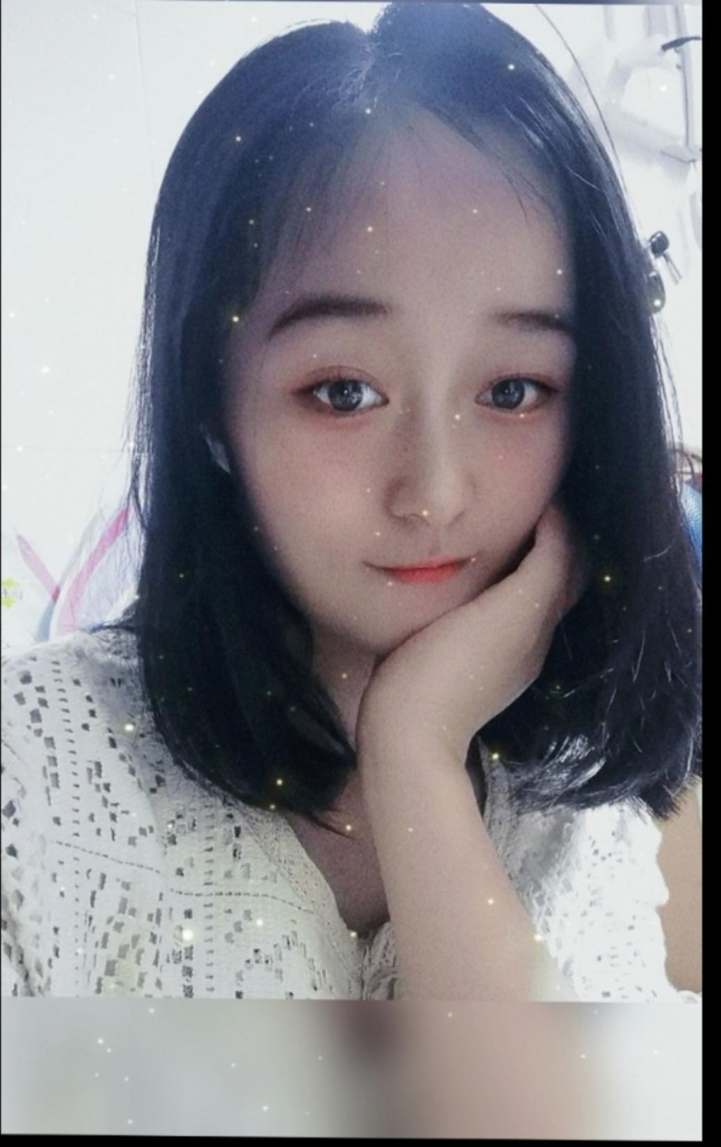 眉开眼笑小妞妞