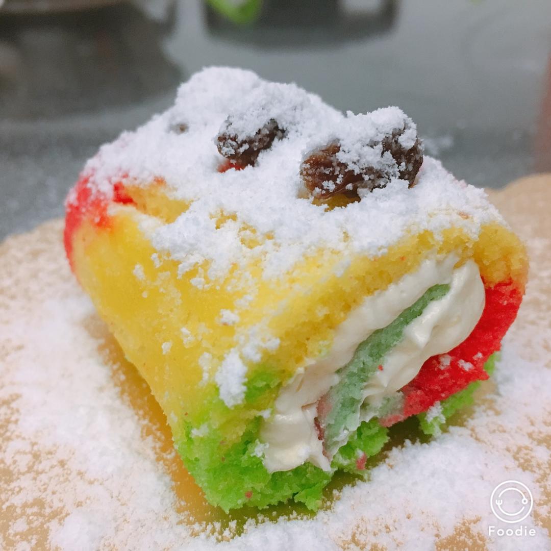 五彩斑斓的彩虹蛋糕卷   #皮黑森林#