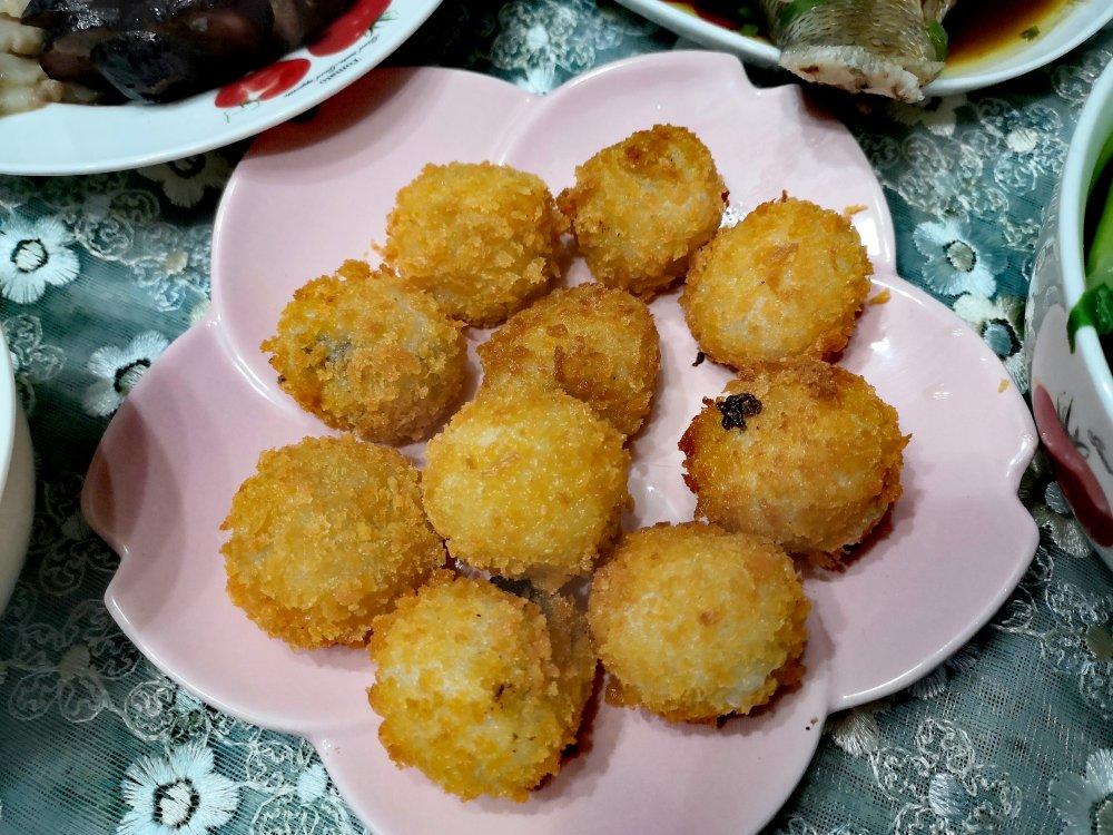 面包糠炸汤圆
