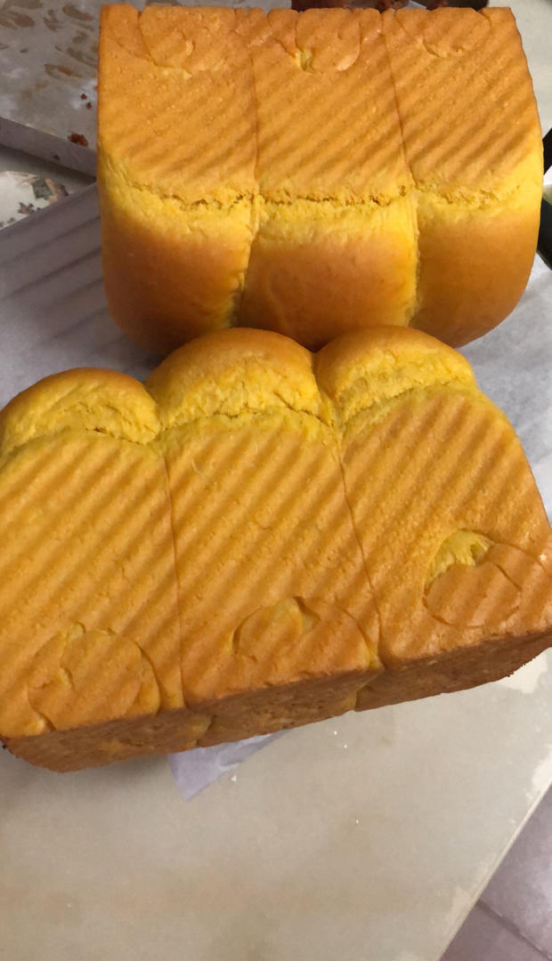 南瓜炼乳手撕吐司