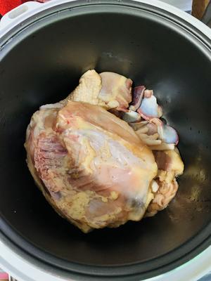胡椒盐焗鸡的做法 步骤2