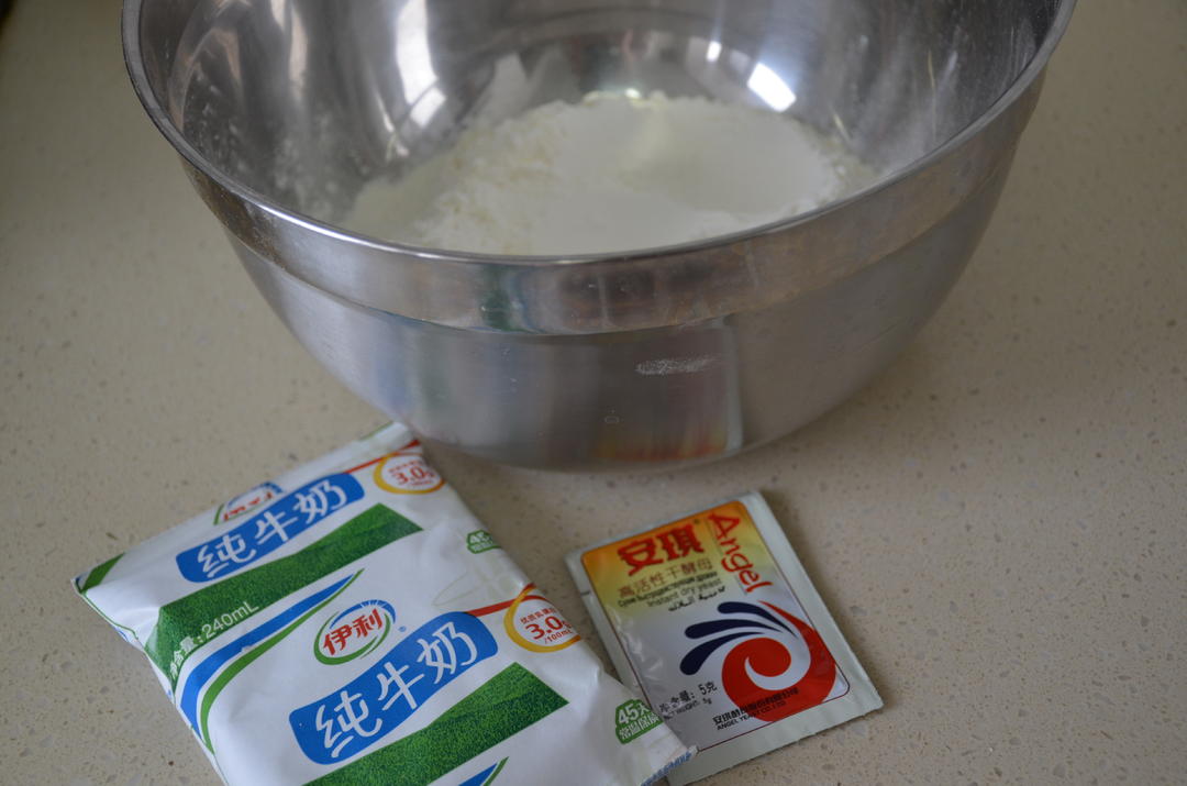 纯奶手撕吐司的做法 步骤1
