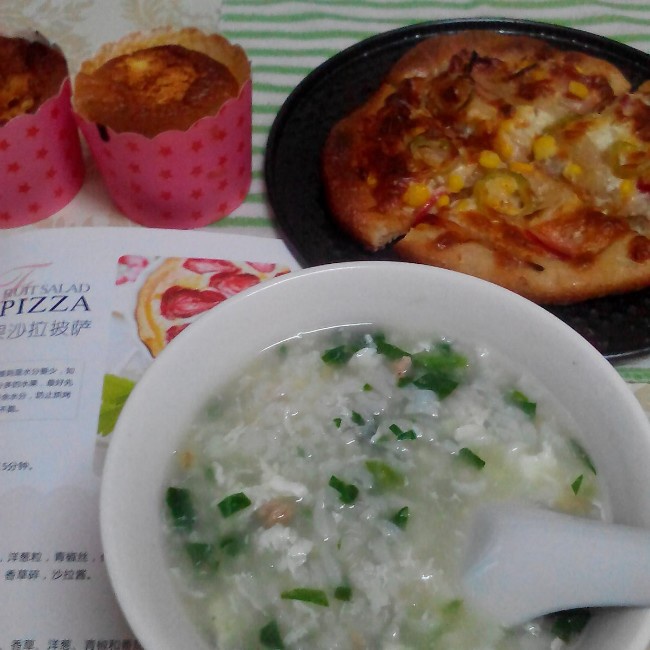 视频菜谱：必胜客式发面饼披萨