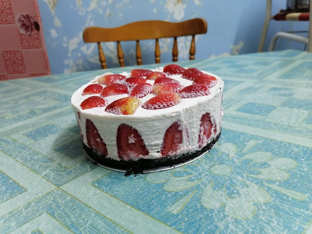 6寸酸奶草莓慕斯蛋糕🍰