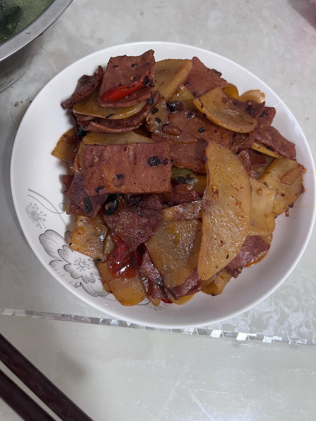 ㊙️好吃到多吃一碗饭的👍🏻［孜然培根土豆片］
