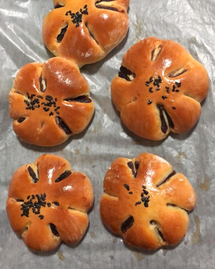 花式豆沙餐包