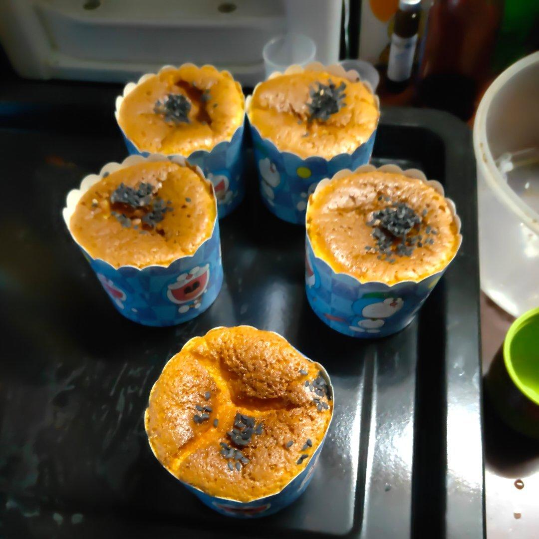 纸杯蛋糕 8寸戚风蛋糕的量