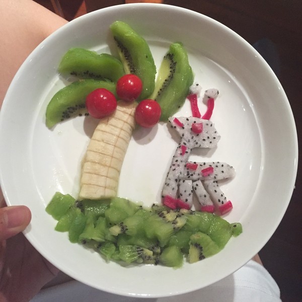 热带风情水果创意拼盘