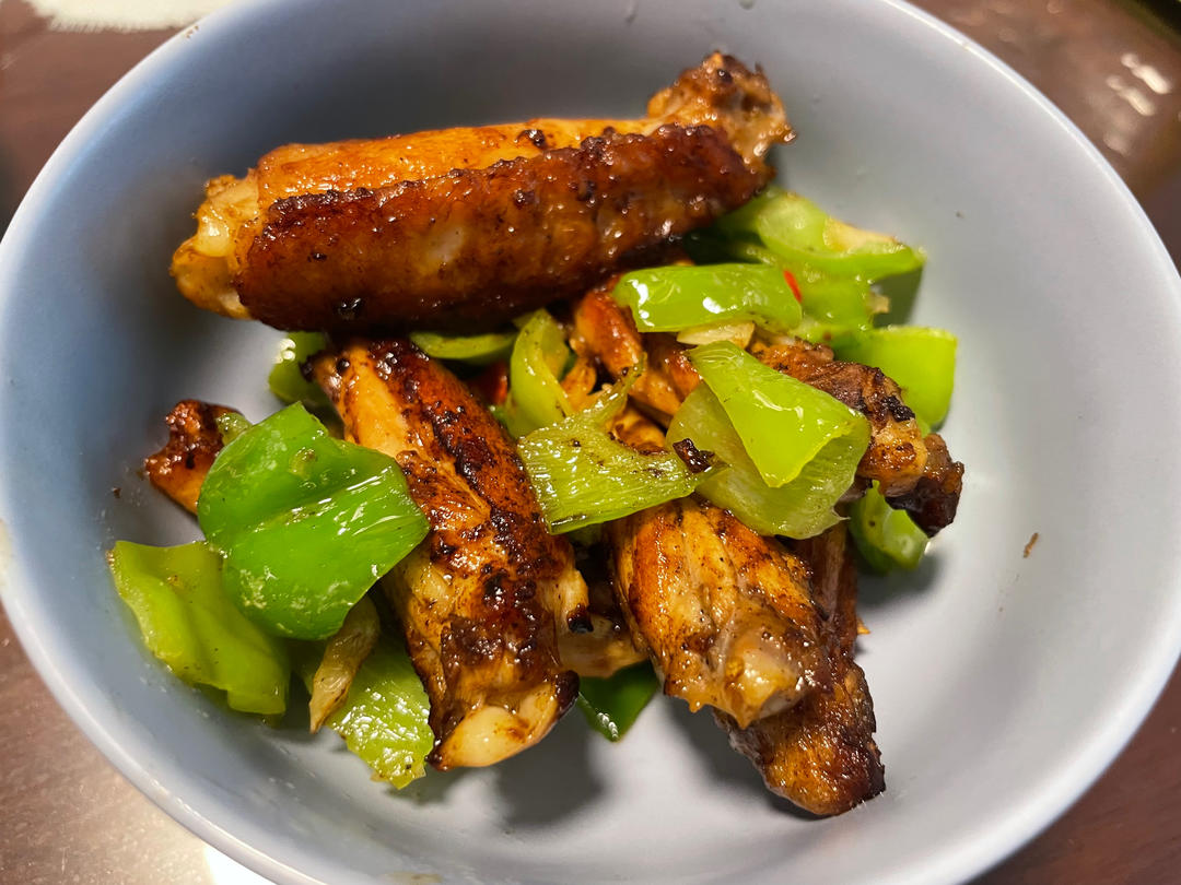 蒜香鸡翅，这才是鸡翅最好吃的做法