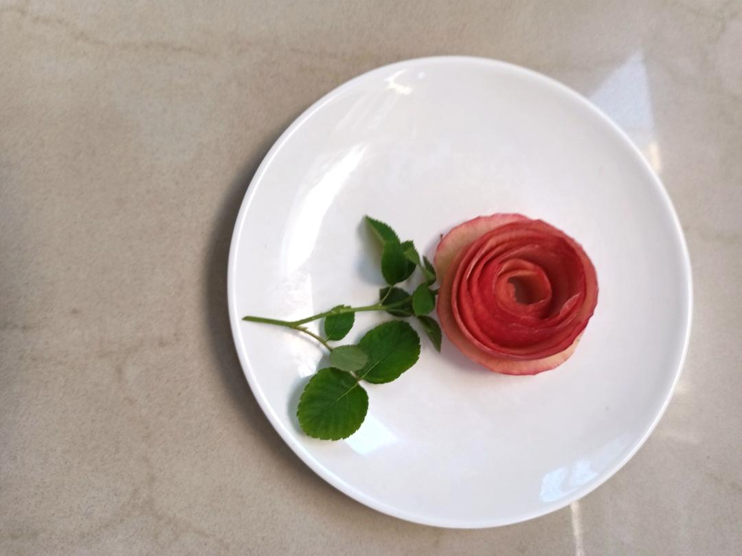 🌹简单美丽的水果皮花🌺