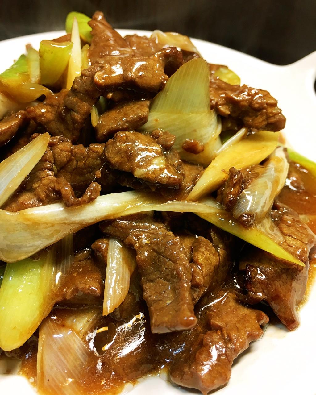 我很家常做的葱爆牛肉