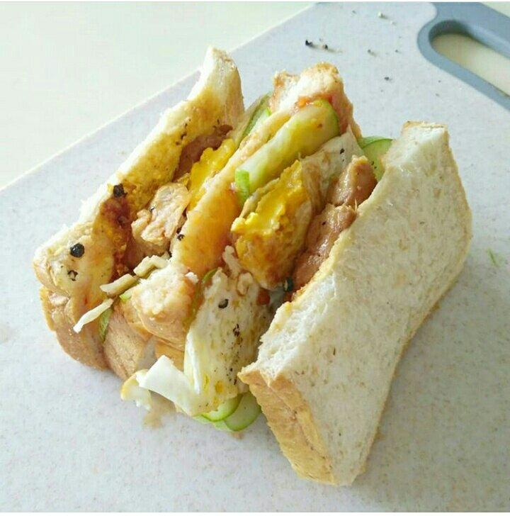 鸡胸肉三明治