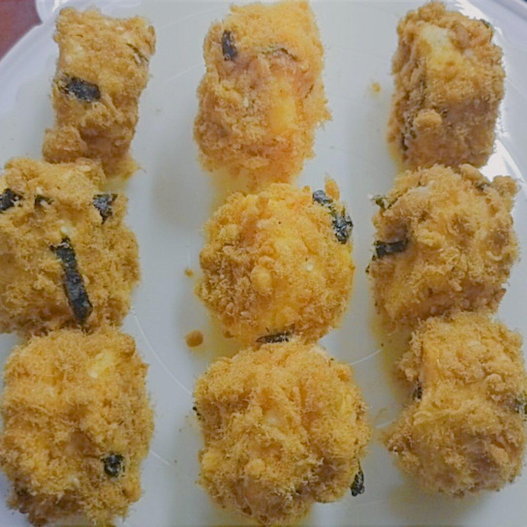 可以吃8个的肉松小贝