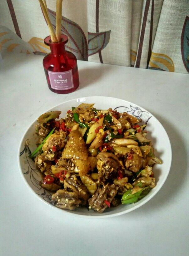 凉拌麻辣鸡块