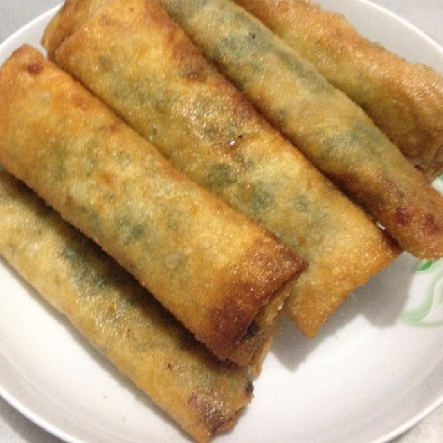 黄芽菜肉丝春卷