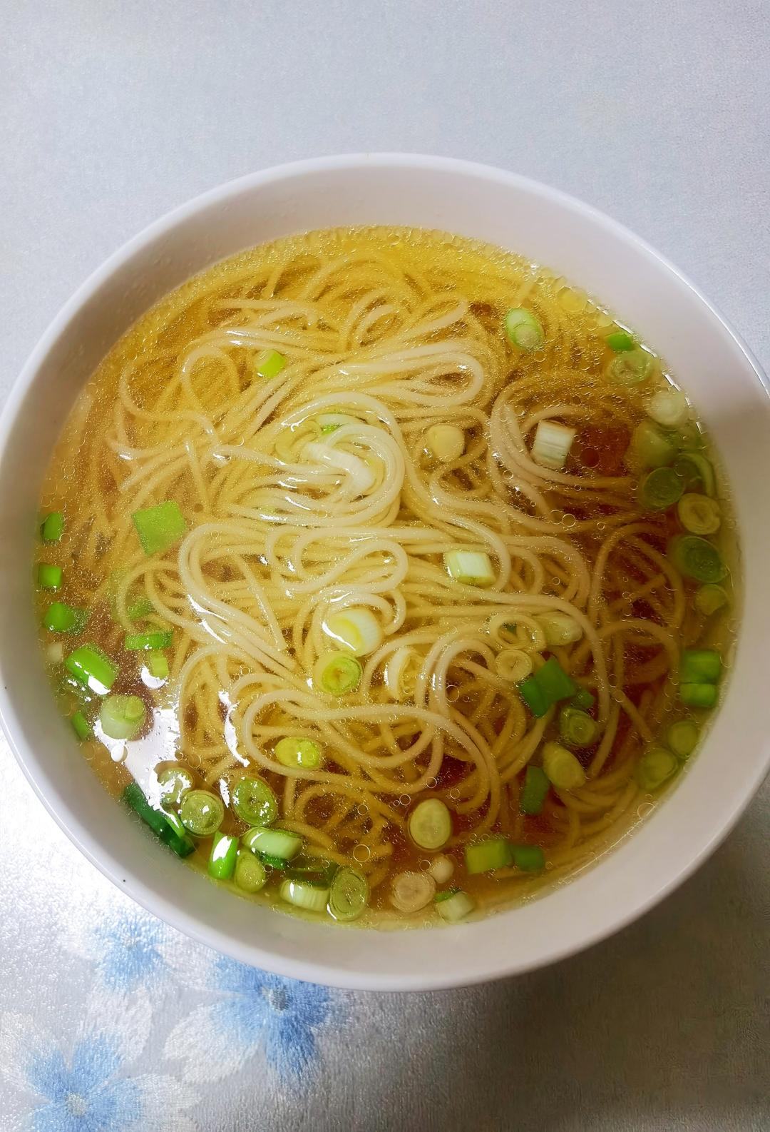 一碗热汤面