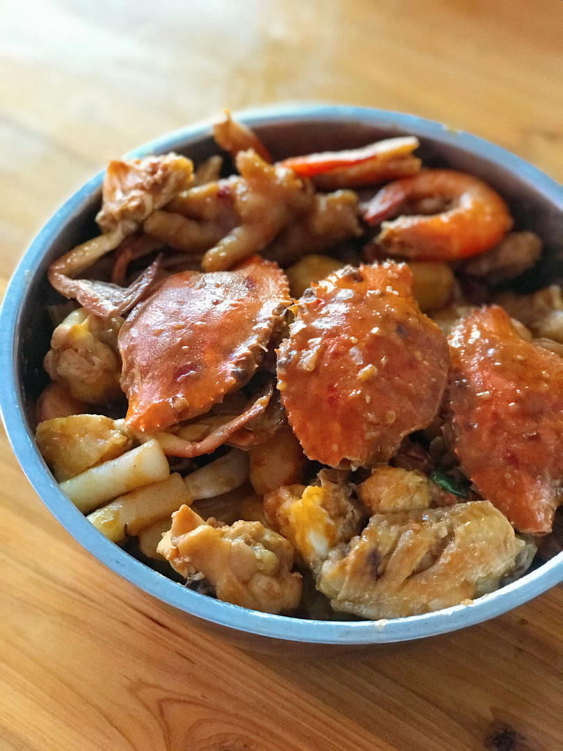 胖哥俩肉蟹煲
