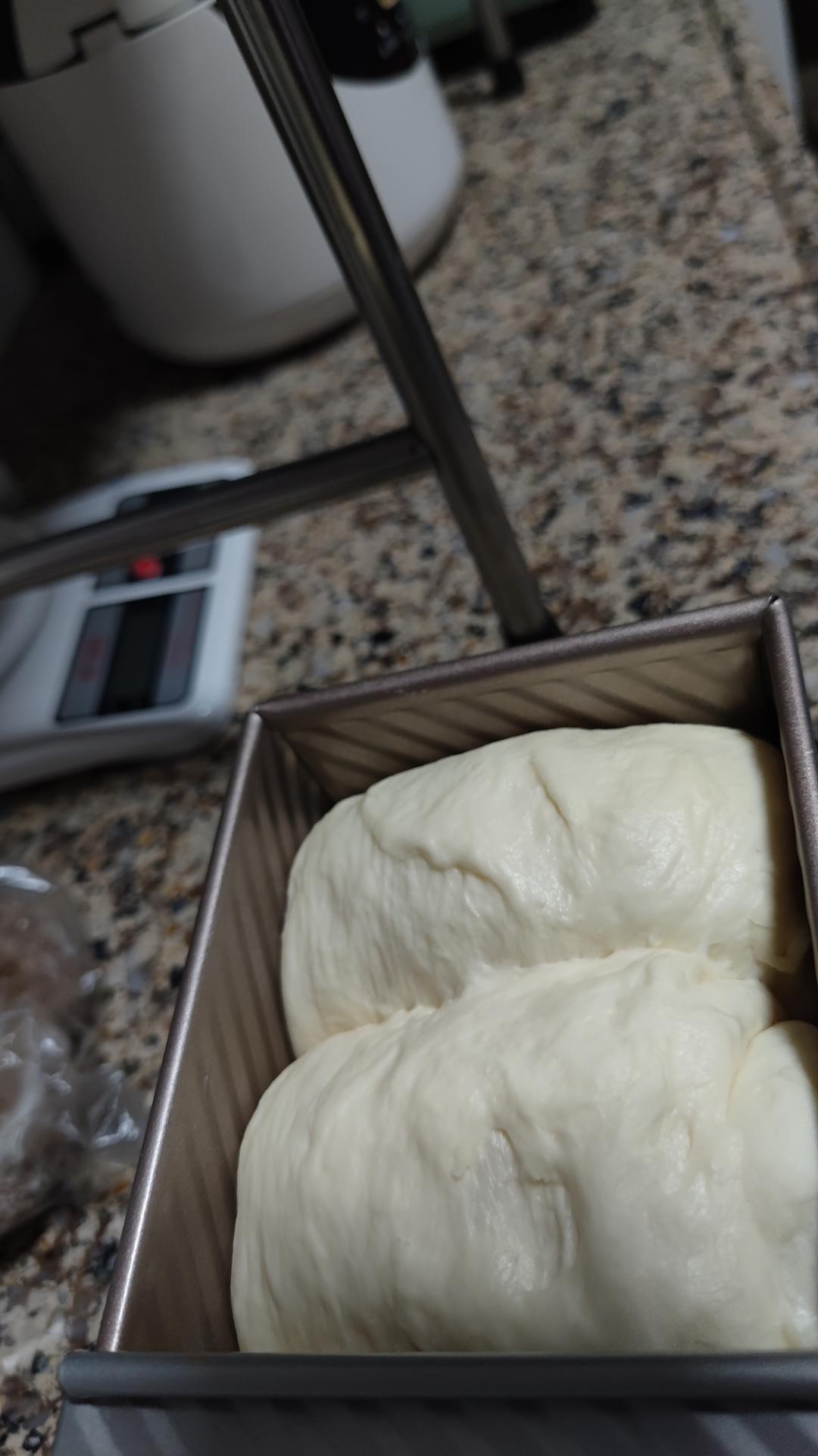 吐司，奶香手撕面包，超级香浓