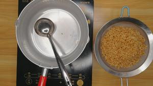 红豆小麦马蹄糕做法，马蹄糕制作流程，糕点详细教程的做法 步骤5