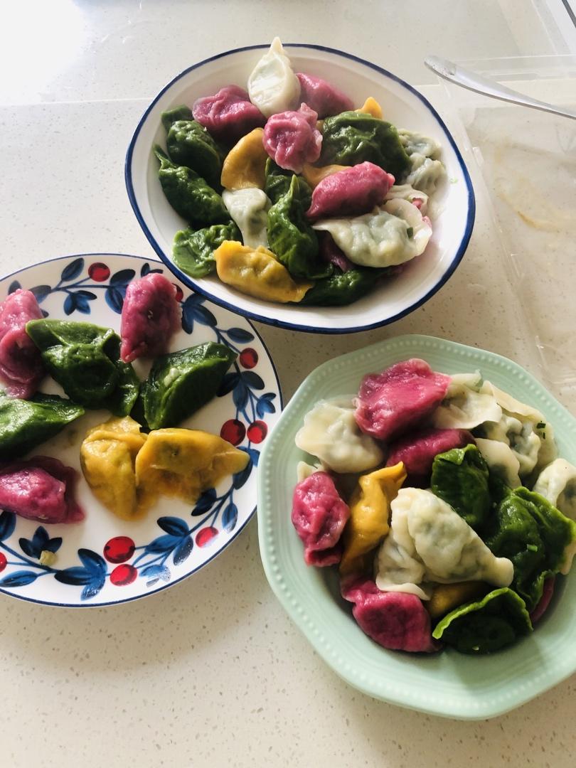 彩色饺子