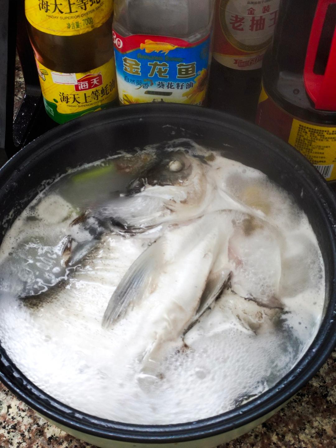 鱼头豆腐汤
