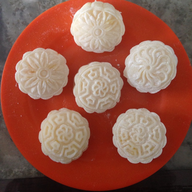 奶黄冰皮月饼