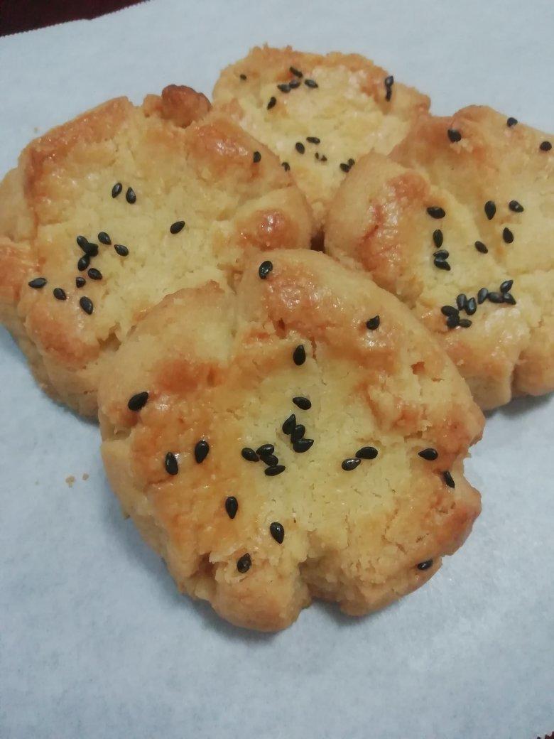 轻轻一按就碎掉的原味桃酥（不输猪油版）