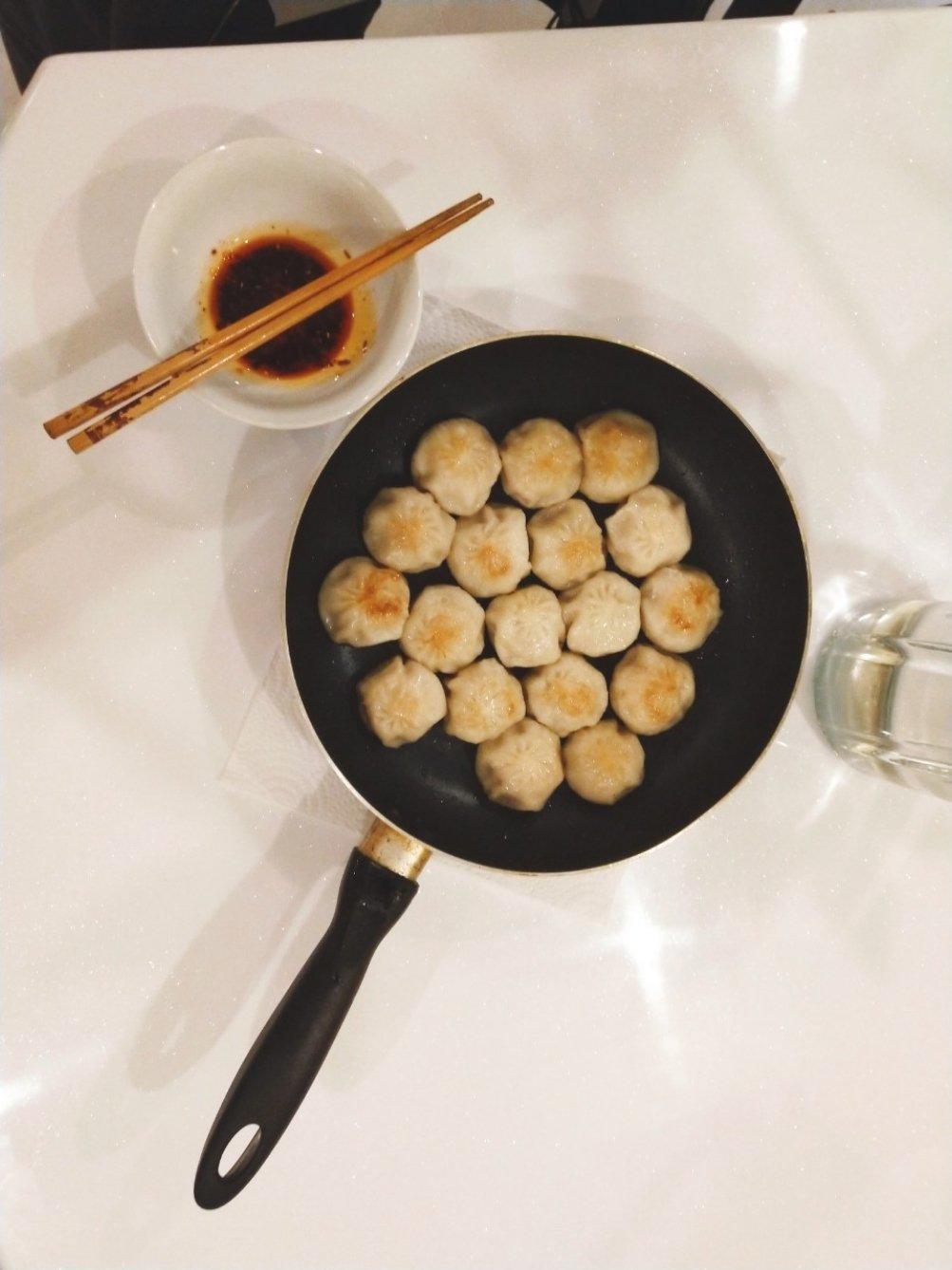 我是一份煎饺（生煎速冻饺）