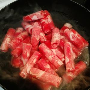 吉野家日式洋葱牛肉卷的做法 步骤2
