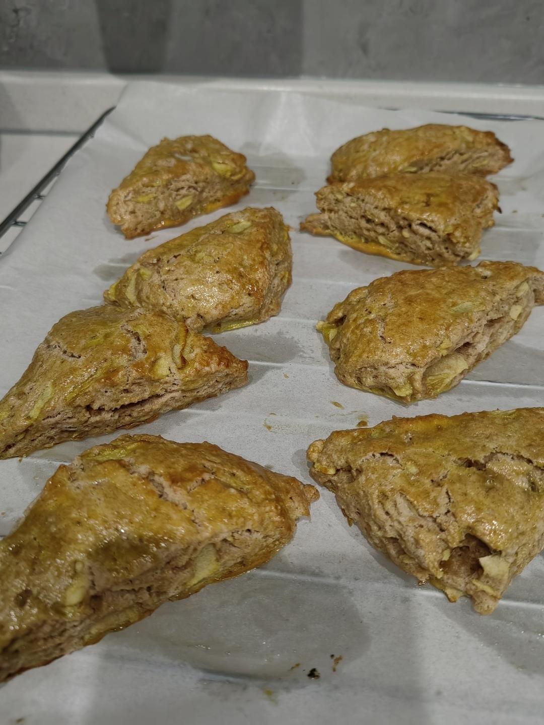 苹果肉桂司康 Apple Cinnamon Scone