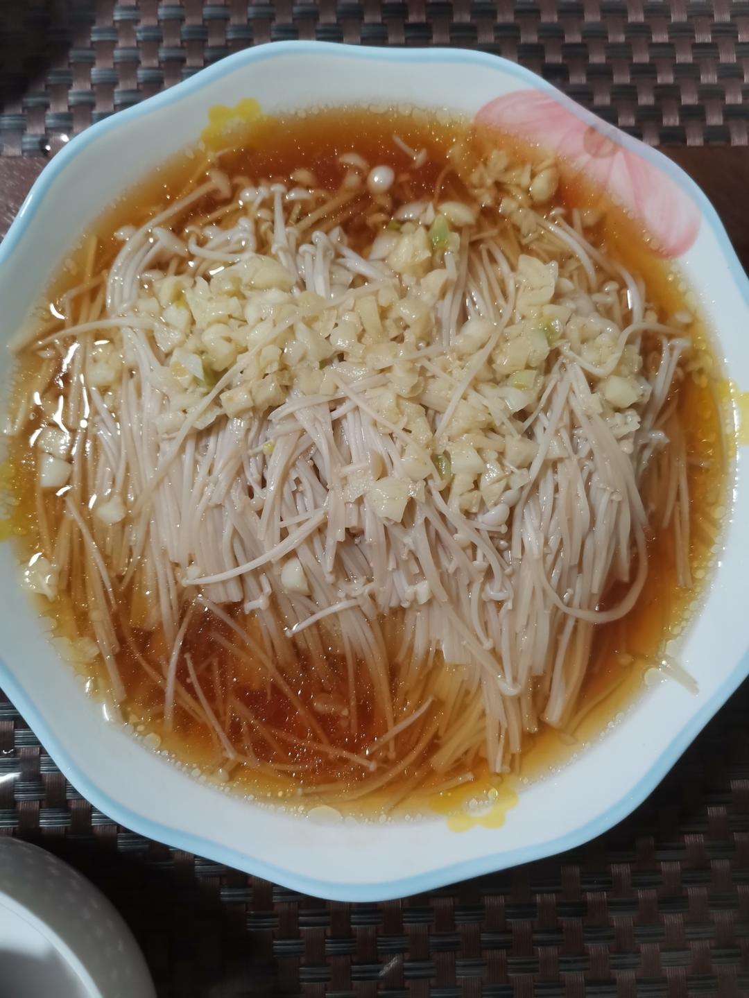 蒜蓉蒸金针菇