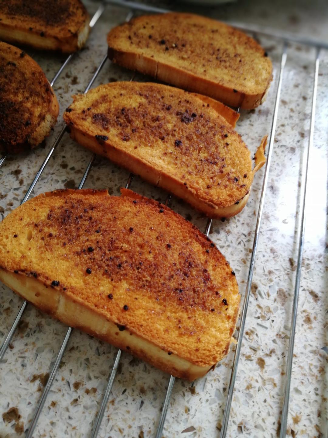 艾姐姐么么哒做的秘制烤馍片