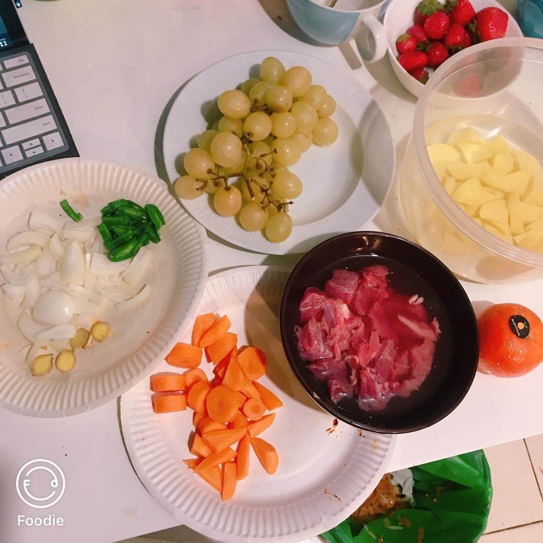 沙沙土豆胡萝卜炖牛肉