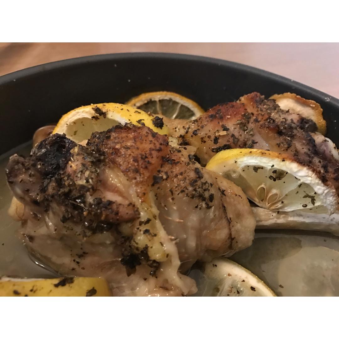 迷迭香柠檬烤鸡腿