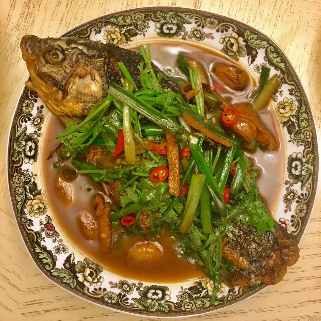 红烧鲫鱼