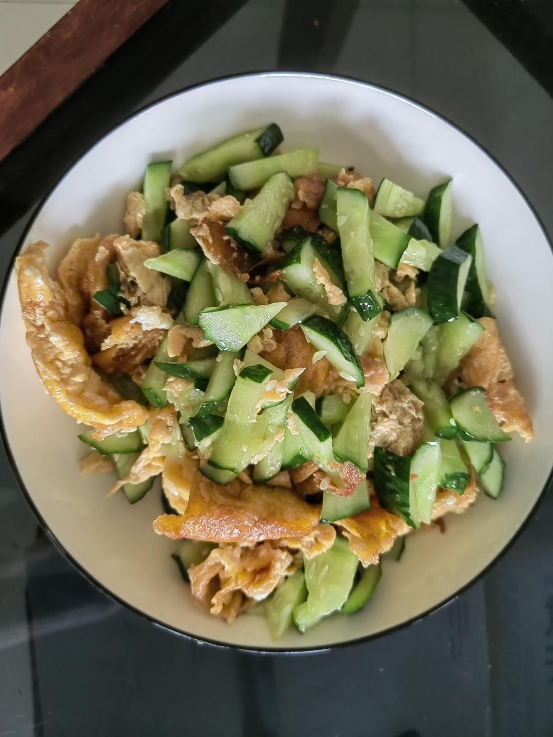 黄瓜炒鸡蛋