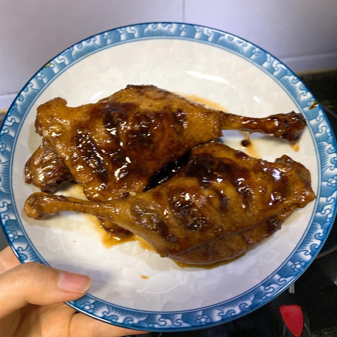 秘制酱鸭腿
