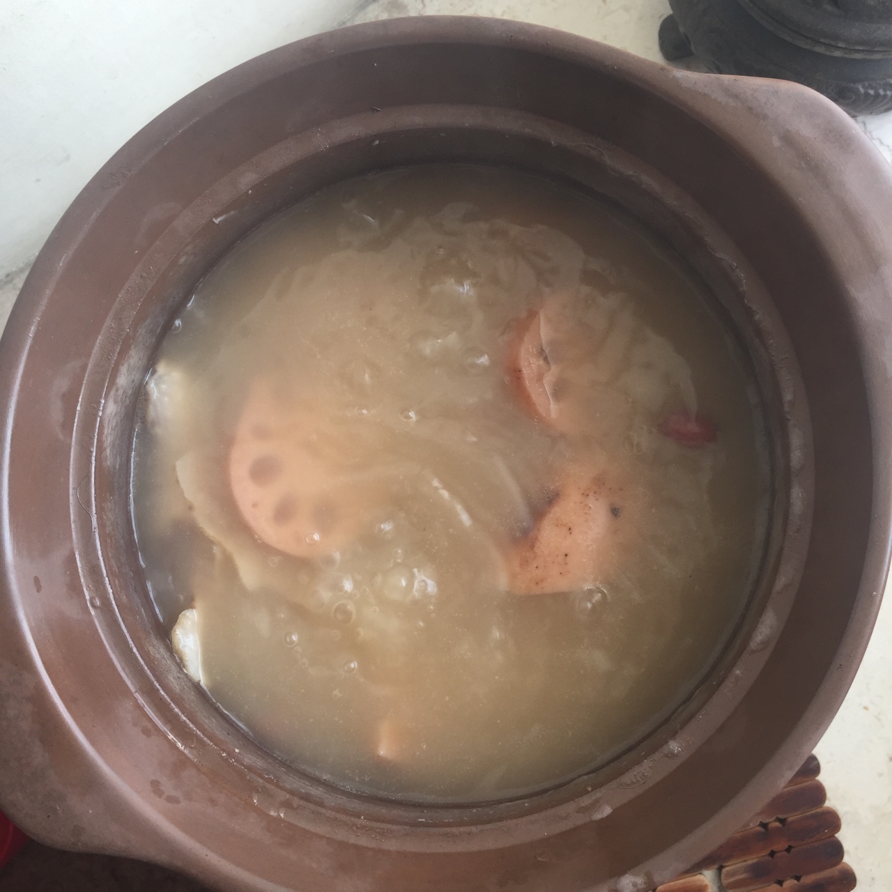广东靓汤--莲藕猪骨汤