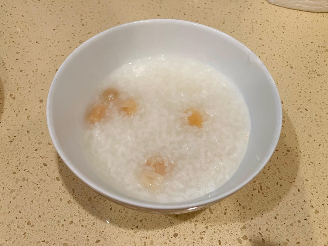 妈妈版干瑶柱粥（简单到夸张）（剩饭版）