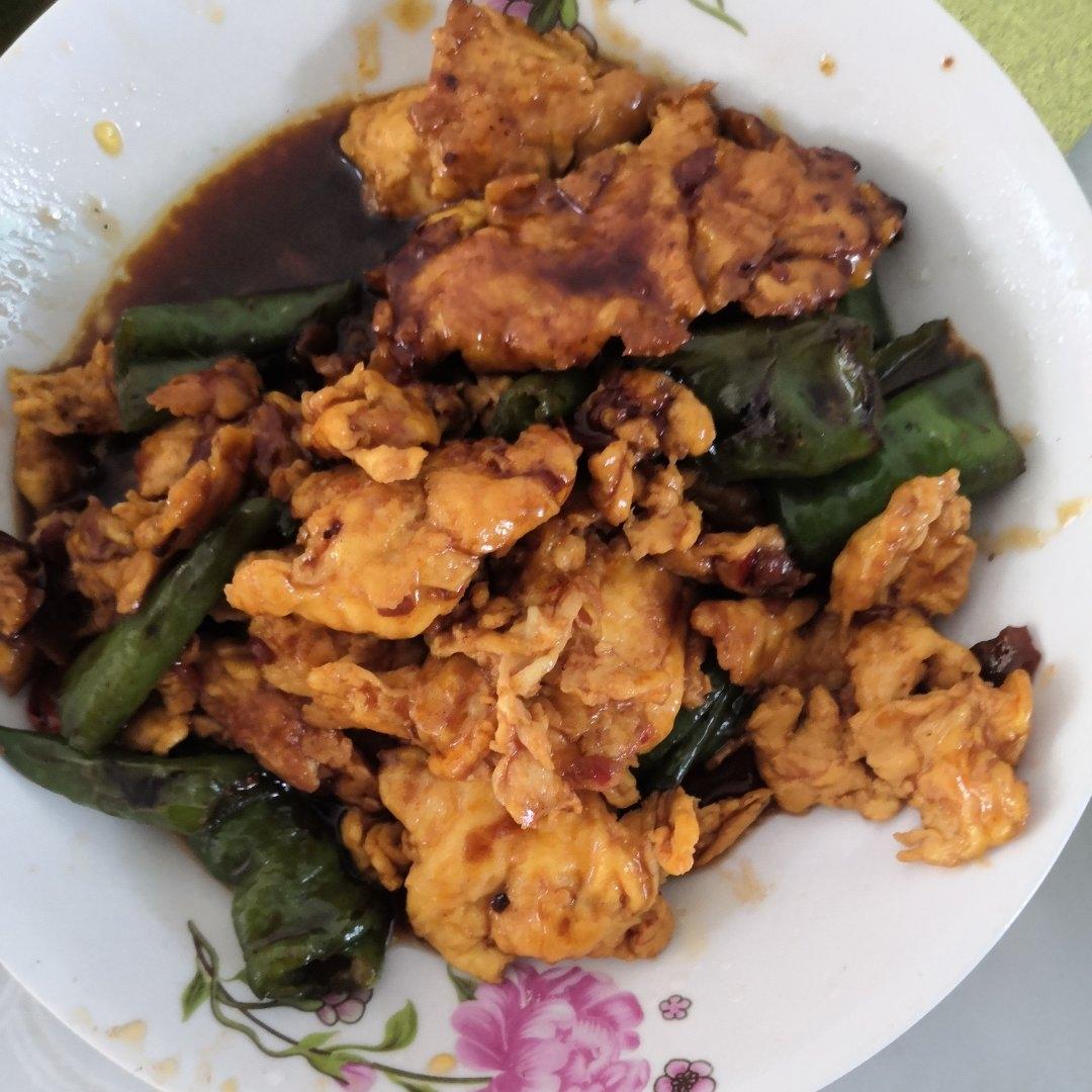 超级下饭的虎皮青椒炒鸡蛋！三碗饭都不够